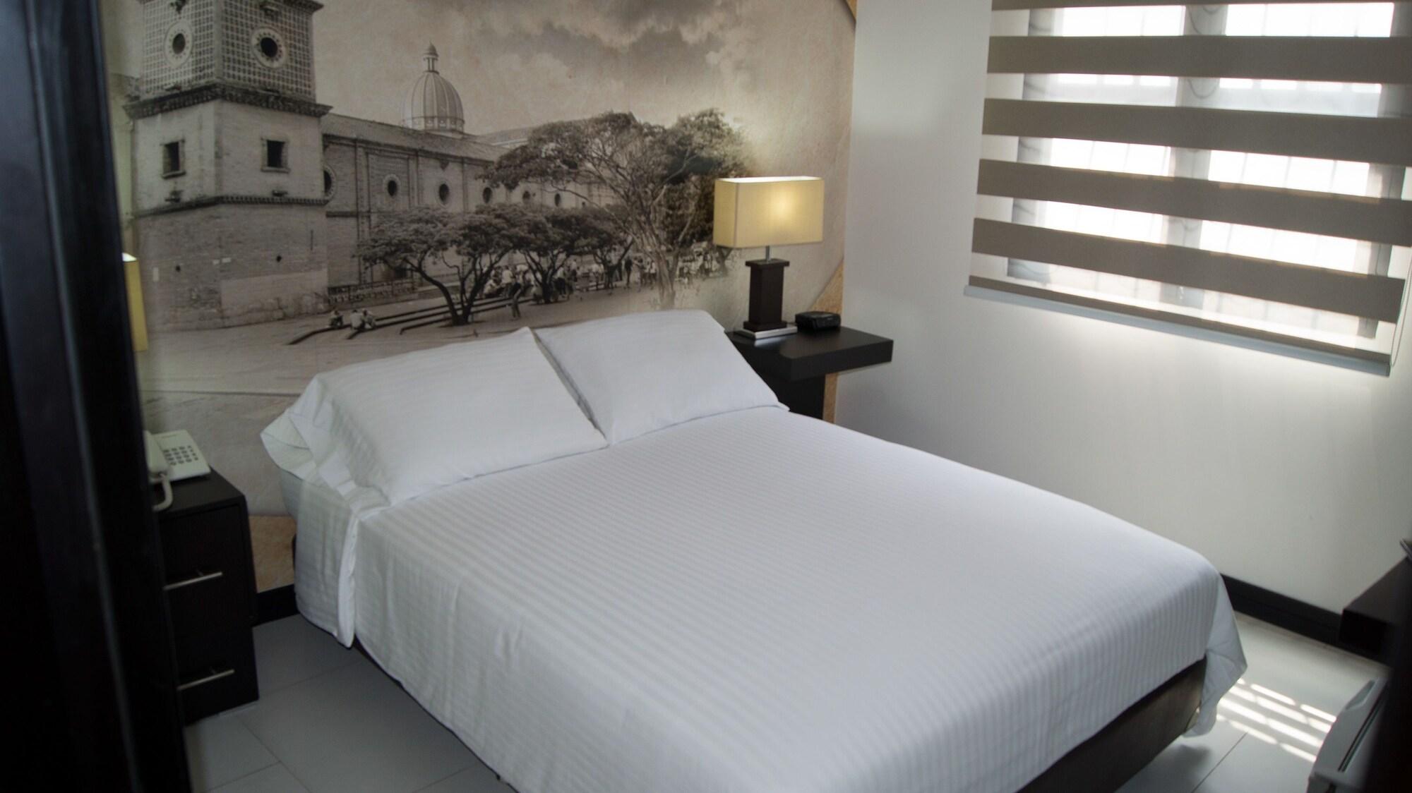 Aw Hotel Puerta De San Antonio Cali Esterno foto