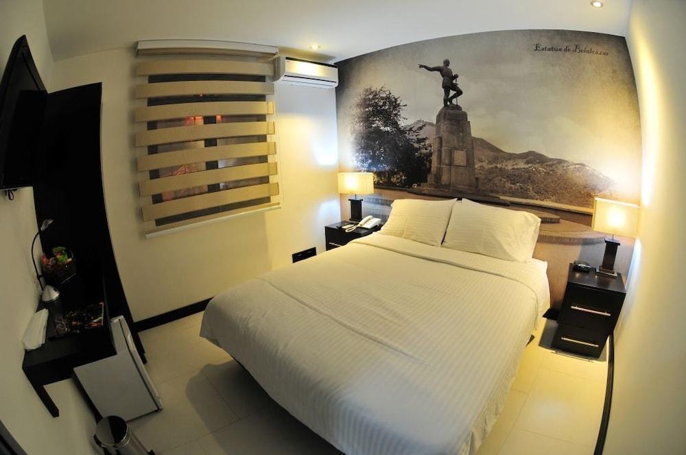 Aw Hotel Puerta De San Antonio Cali Esterno foto