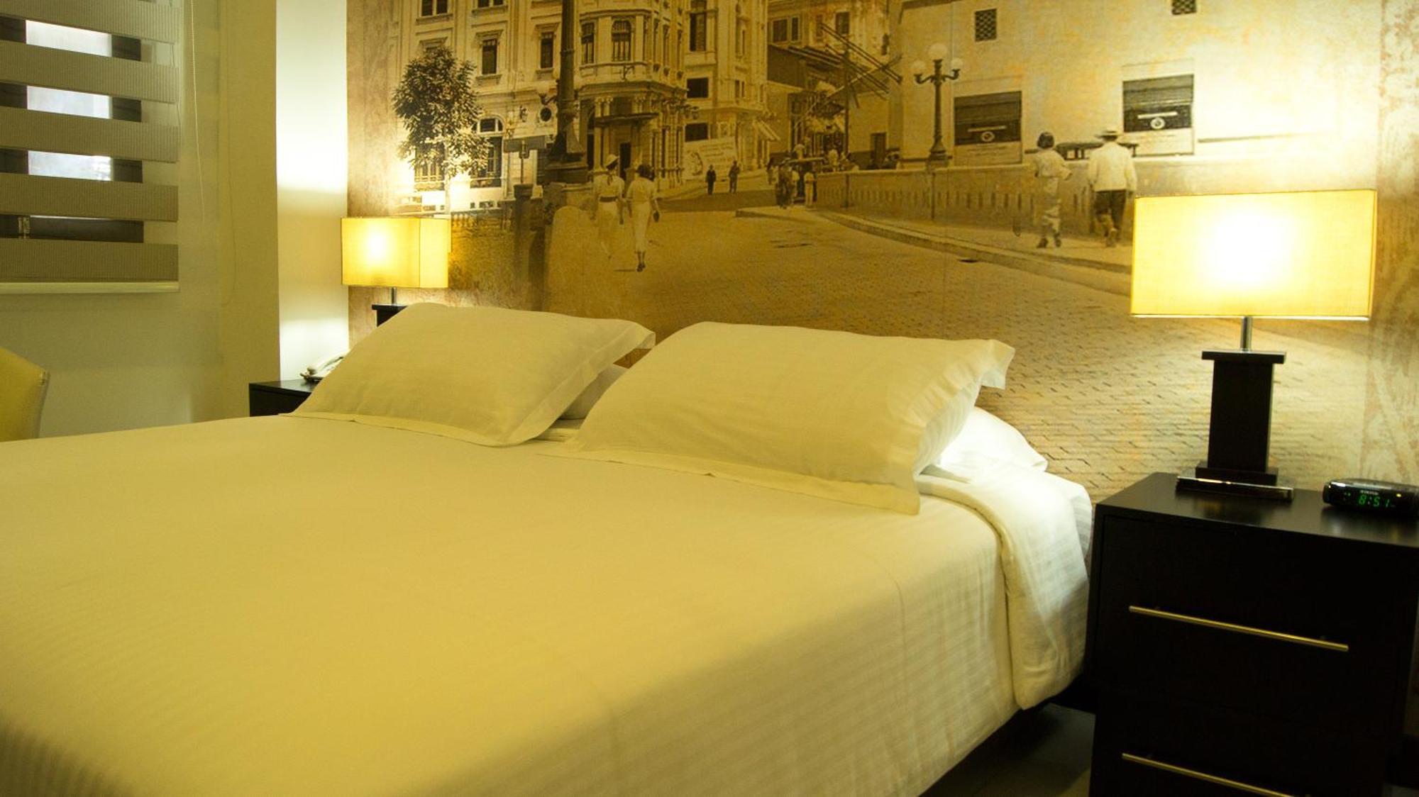 Aw Hotel Puerta De San Antonio Cali Esterno foto
