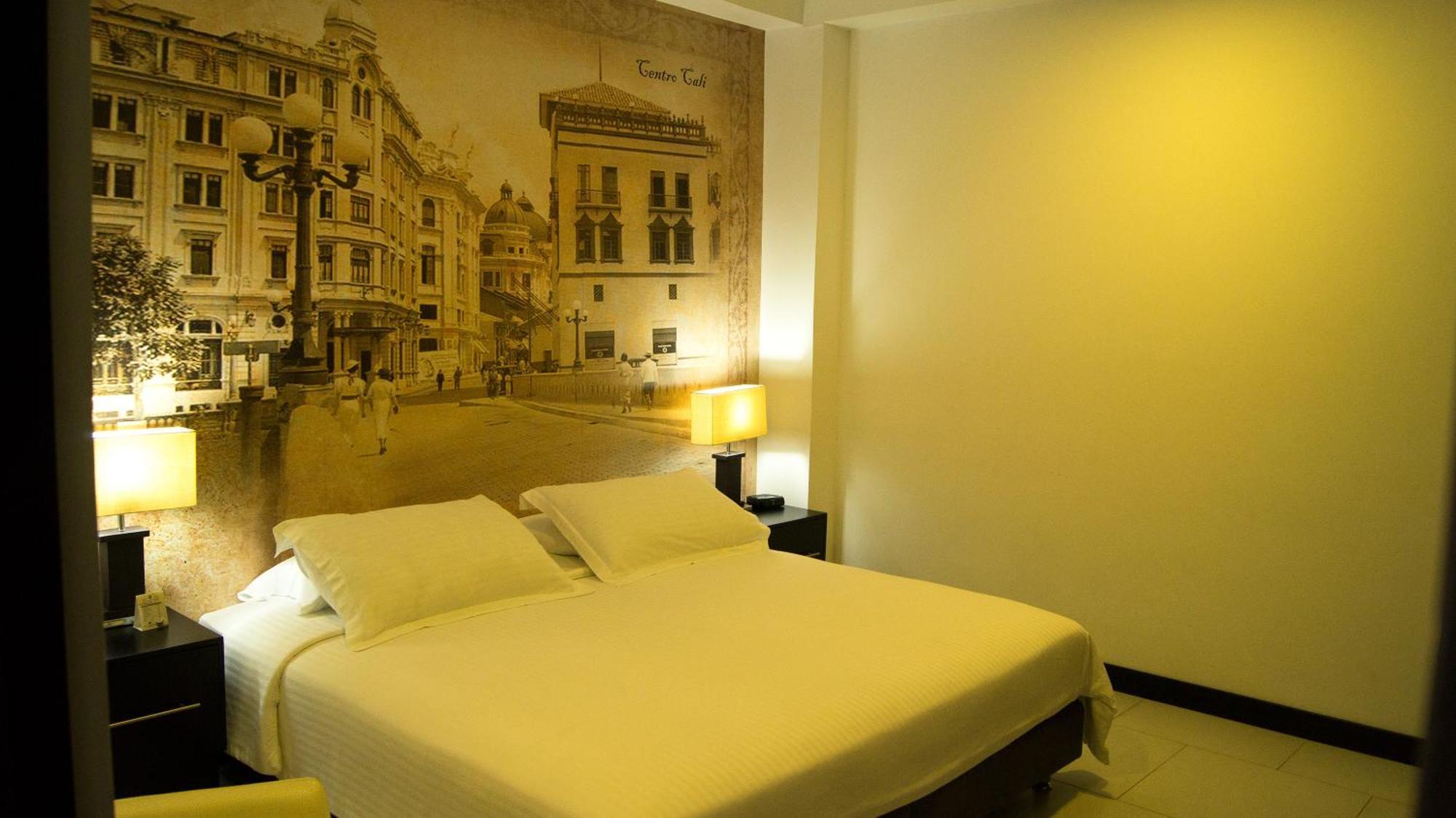 Aw Hotel Puerta De San Antonio Cali Esterno foto