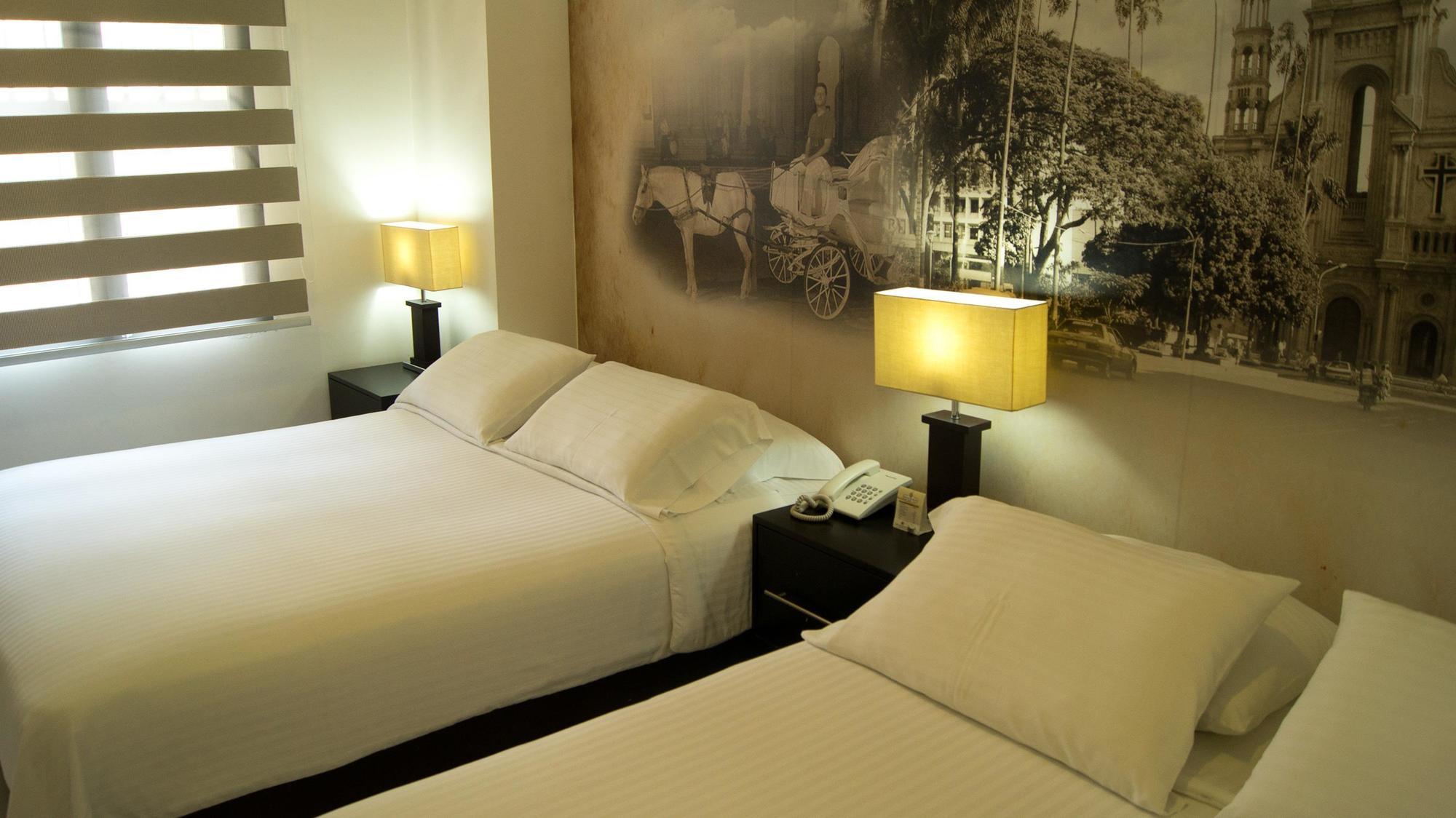 Aw Hotel Puerta De San Antonio Cali Esterno foto
