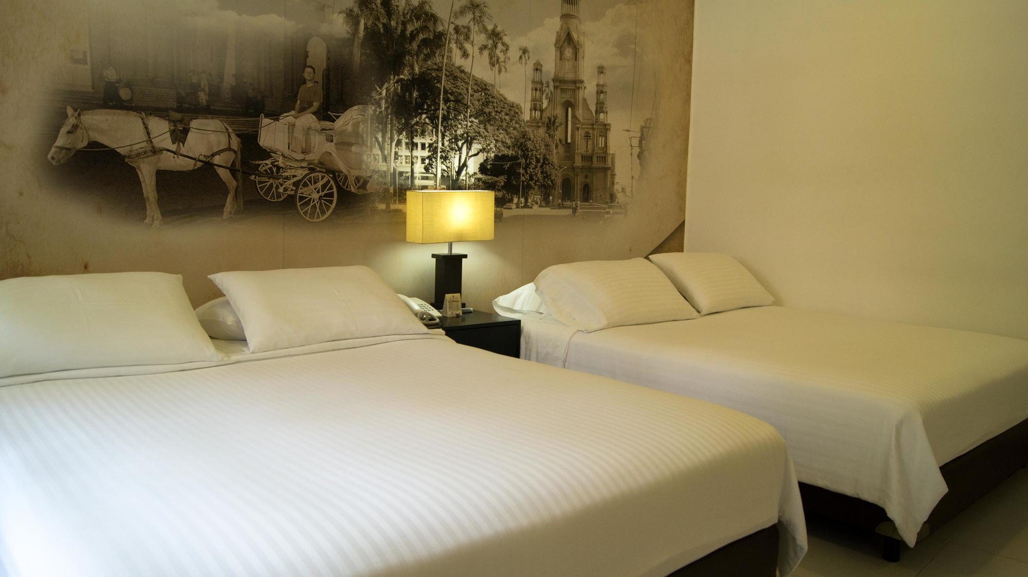 Aw Hotel Puerta De San Antonio Cali Esterno foto